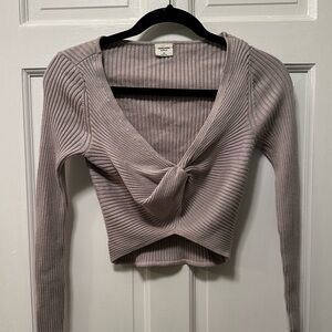 Abercrombie & Fitch Front Twist Cropped Sweater‎